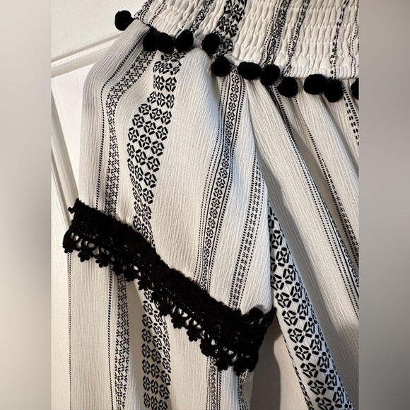 LINE + DOT Revolve SMALL Alexis Black White Pom Pom Gauzy Off Shoulder Mini Sexy - Picture 11 of 11